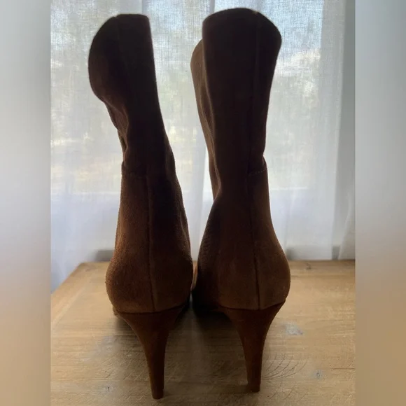 New Bruno Magli Pistoia Suede Boot in Cognac Size 9.5 - Picture 4 of 11
